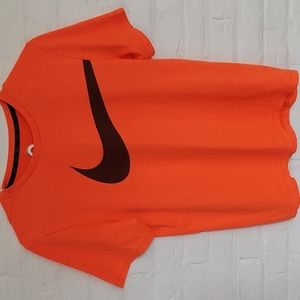 Nike Boys Dri Fit T Shirt,  Size XL, Orange and black, Excellent Condition